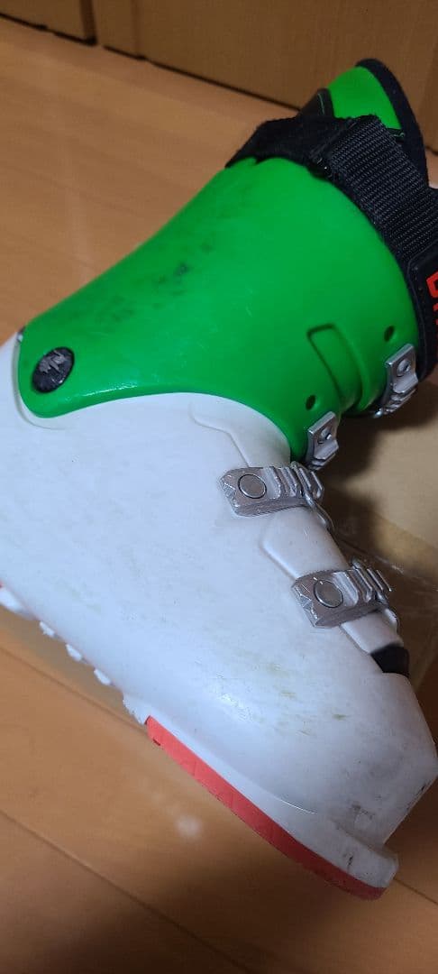 スキーブーツ　ジュニア　ダルベロ