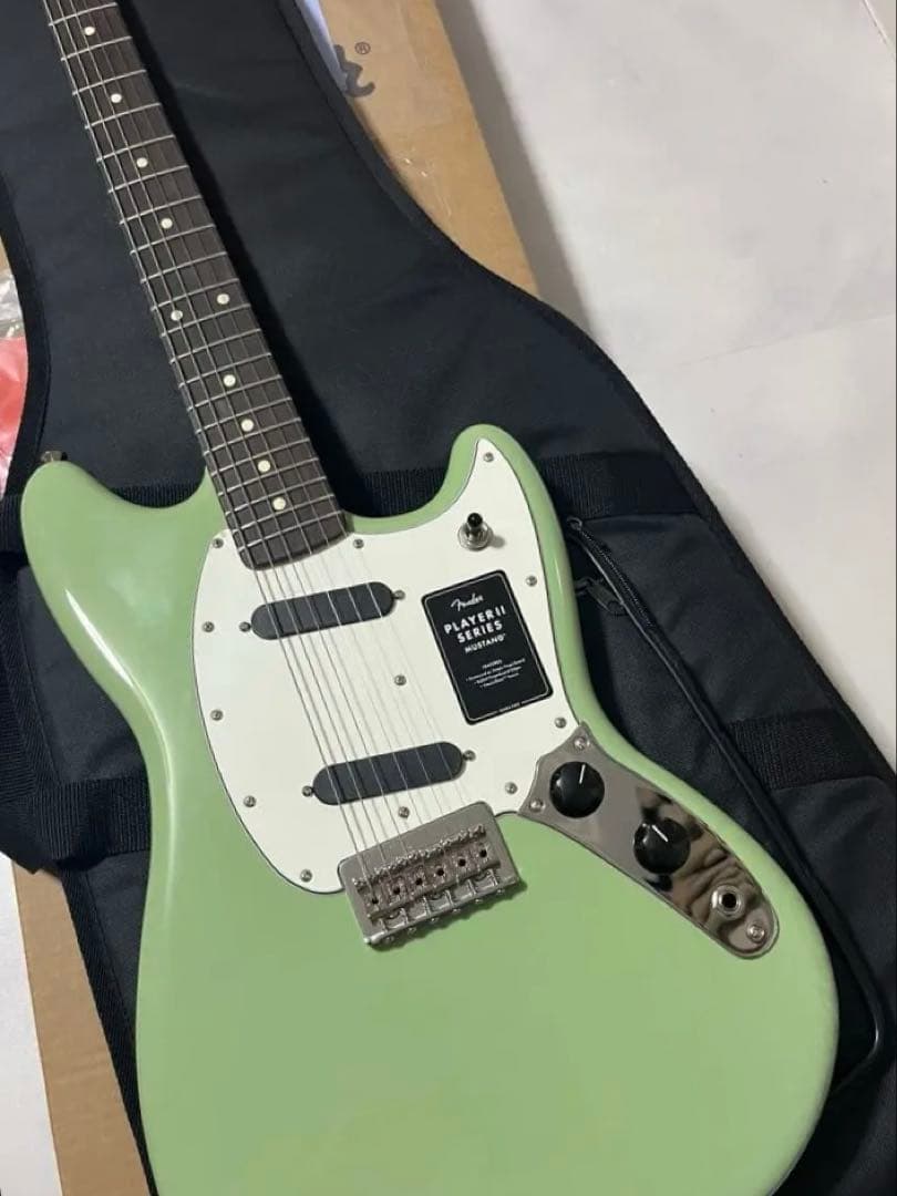 ギター fFender Player II Mustang