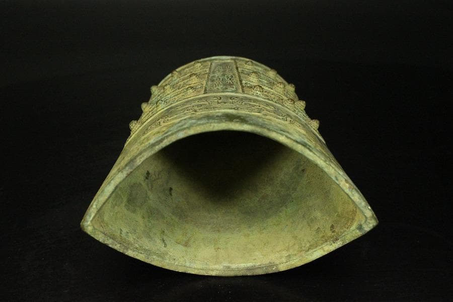 中国美術 青銅 釣鐘 饕餮紋 大小 四件 揃 書家旧蔵品(LC338)