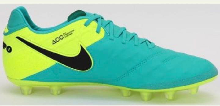 ナイキ ティエンポ レジェンド VI HG-E(グリーン×イエロー)