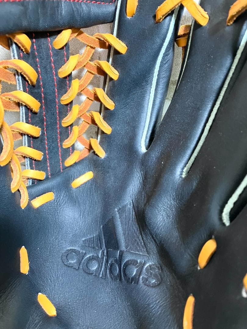 【24時間以内/早い者勝ち】美品 アディダス 一般軟式用 右投げ オールラウンド