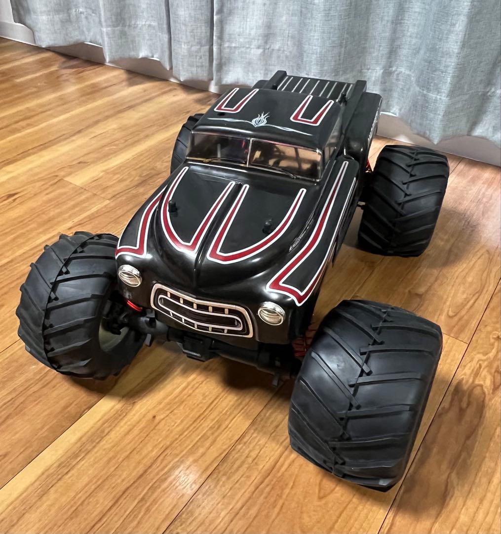 京商　マッドフォース　MAD FORCE VE ラジコンカー