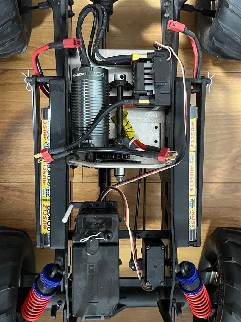 京商　マッドフォース　MAD FORCE VE ラジコンカー