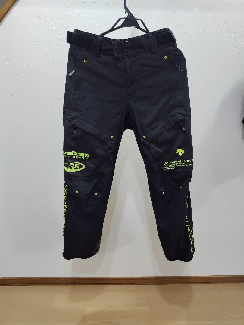 デサント　スキーウェア　上下セット