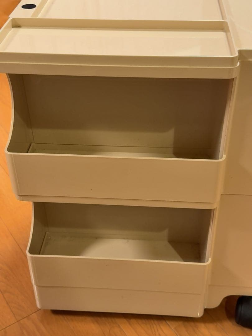 ボビーワゴン　ベージュ 2段2トレイ