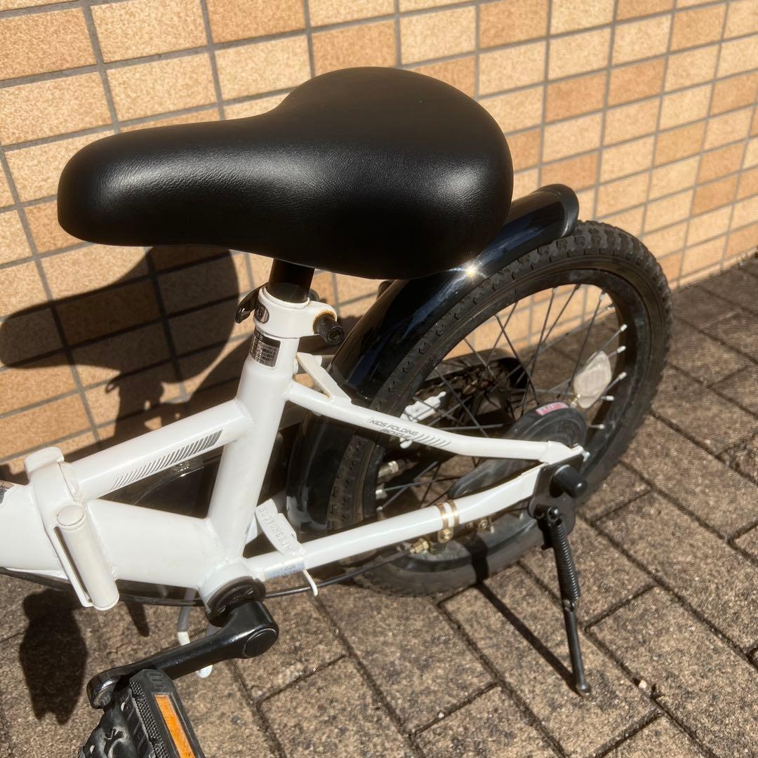 横浜市近辺お手渡し美品 折りたたみキッズ幼児自転車16インチ美品ヘルメット付き