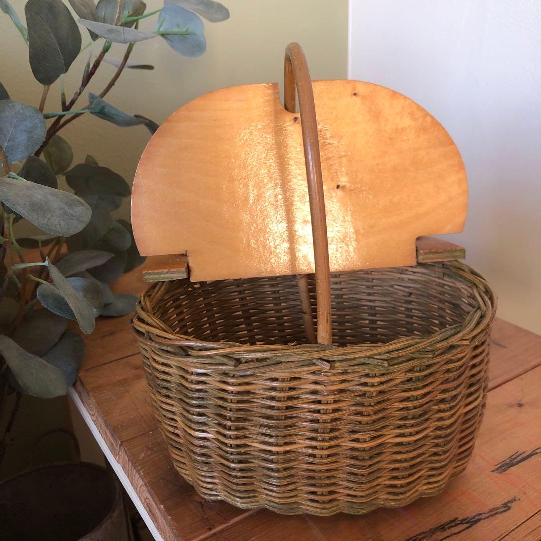 アンティーク　籠　カゴ　籐