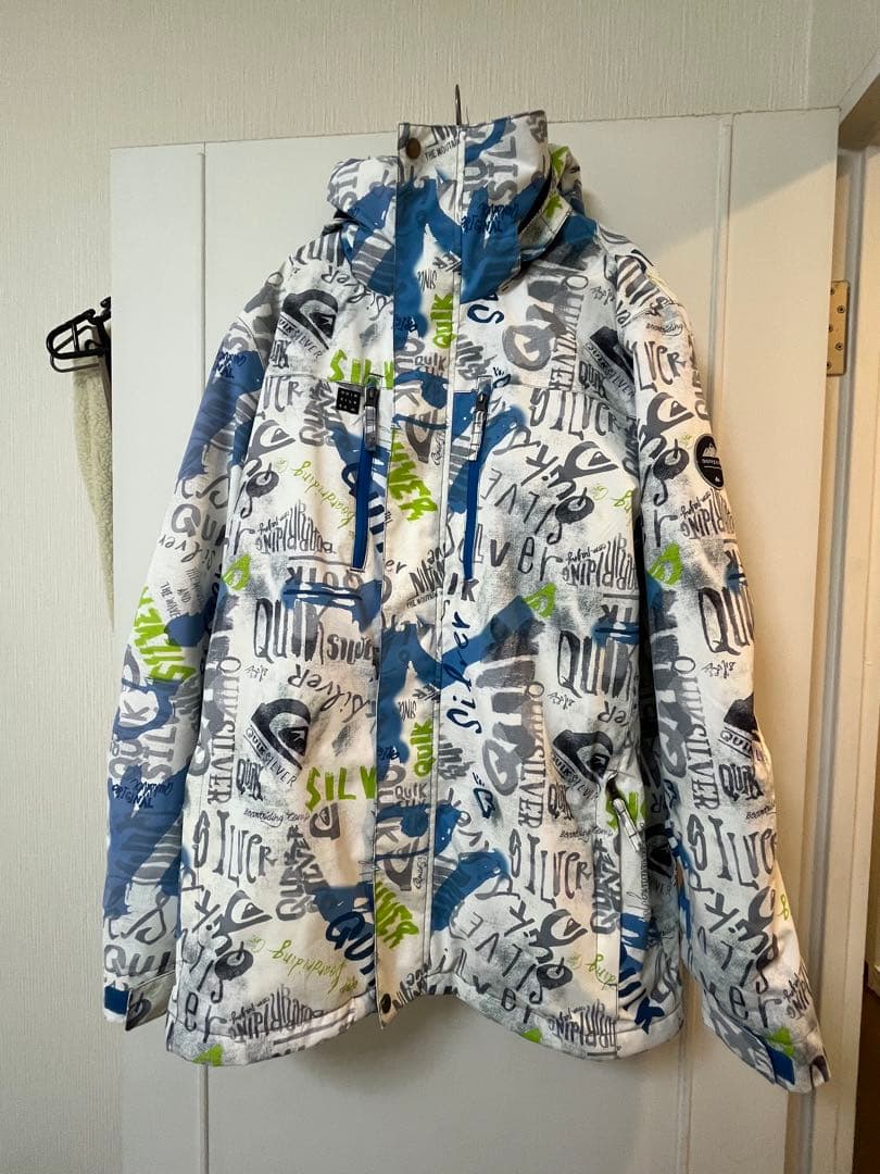 Quiksilver スキー　スノーボード　ウェアセット　手袋　クイックシルバー
