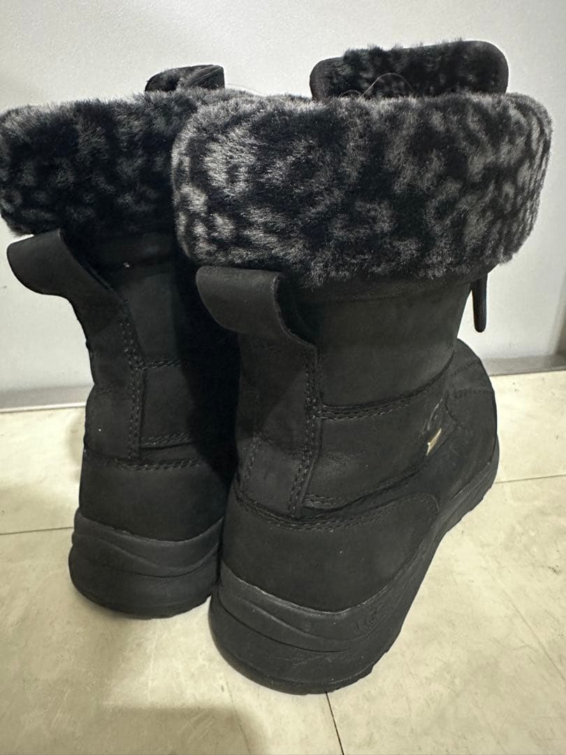 UGGスノーブーツ
