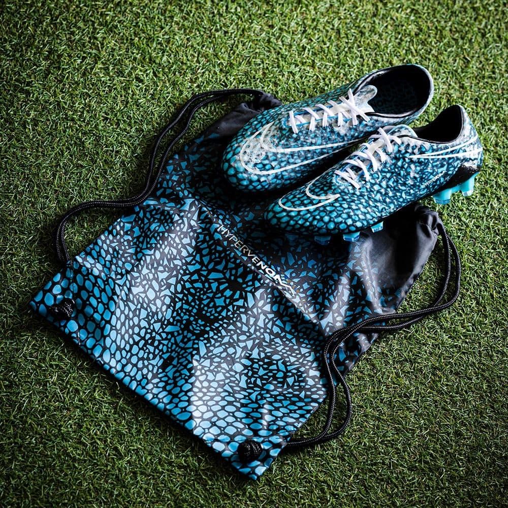 ハイパーヴェノム ファントム ハイドラ 25.5cm