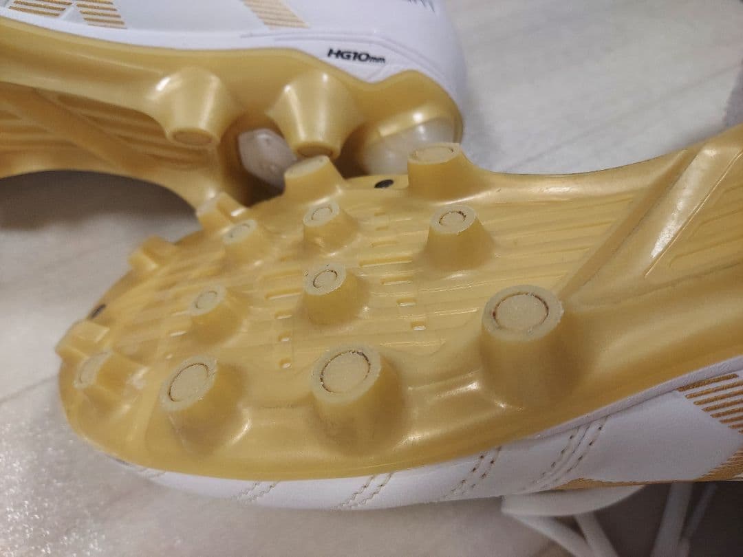 美品　24.5cm アシックス　DS Light サッカースパイク　ゴールド