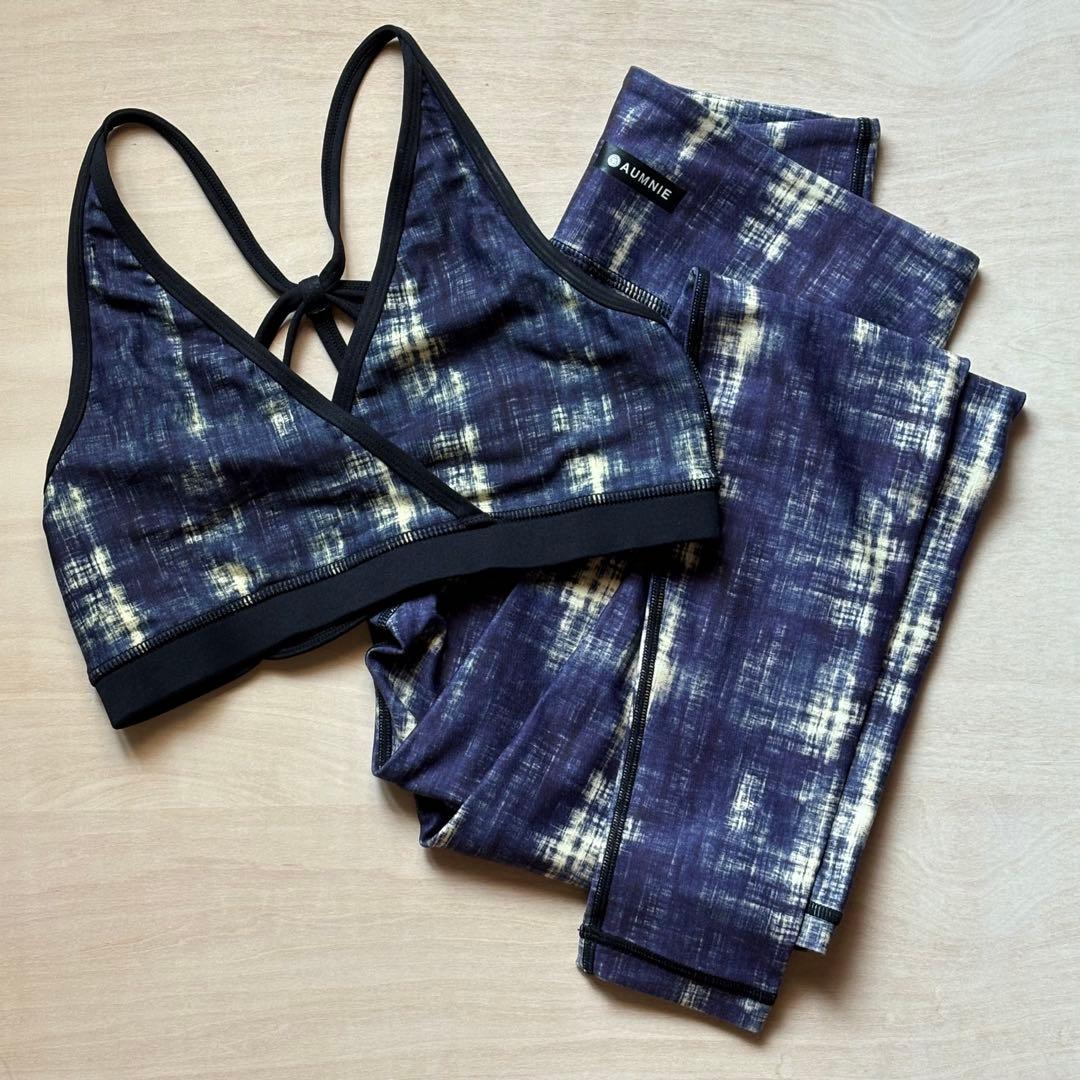 M相当【極美品】AUMNIEアムニー トップス レギンス上下セット ネイビー