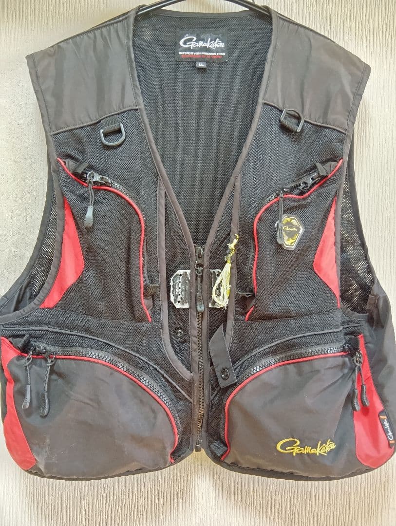 がまかつ　Gamakatsu フィッシングベスト 全シーズン型 鍵落下防止対策