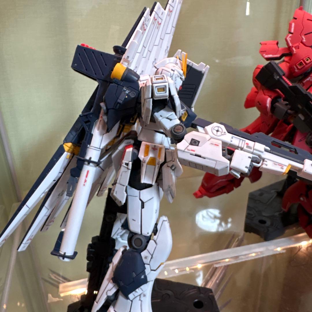 A*I様 RG νガンダム　サザビー