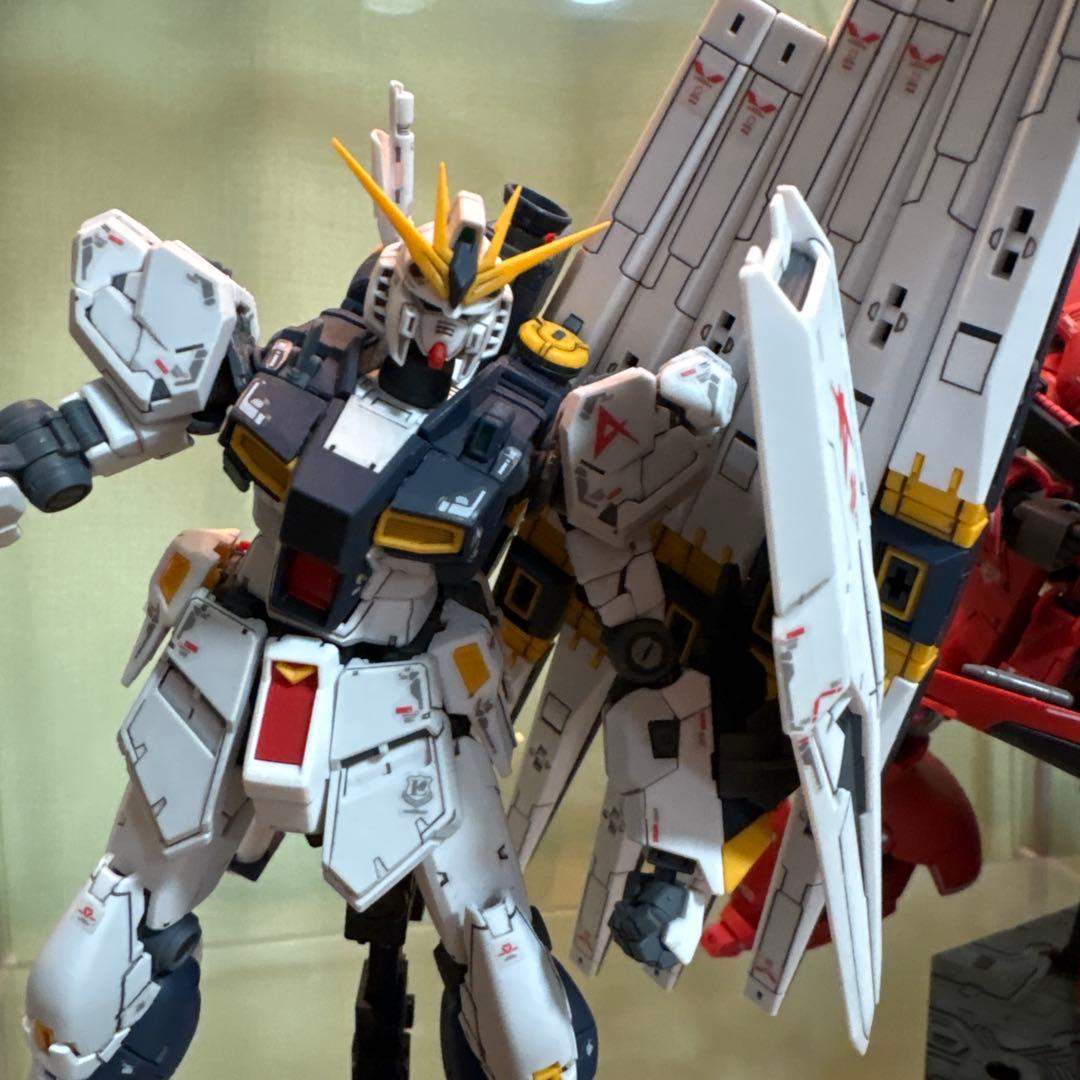 A*I様 RG νガンダム　サザビー