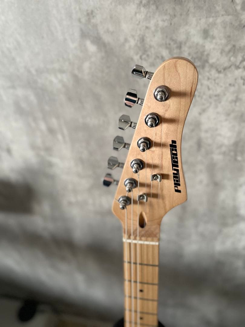 PLAYTECH ST250ストラトキャスター(エレキギター )