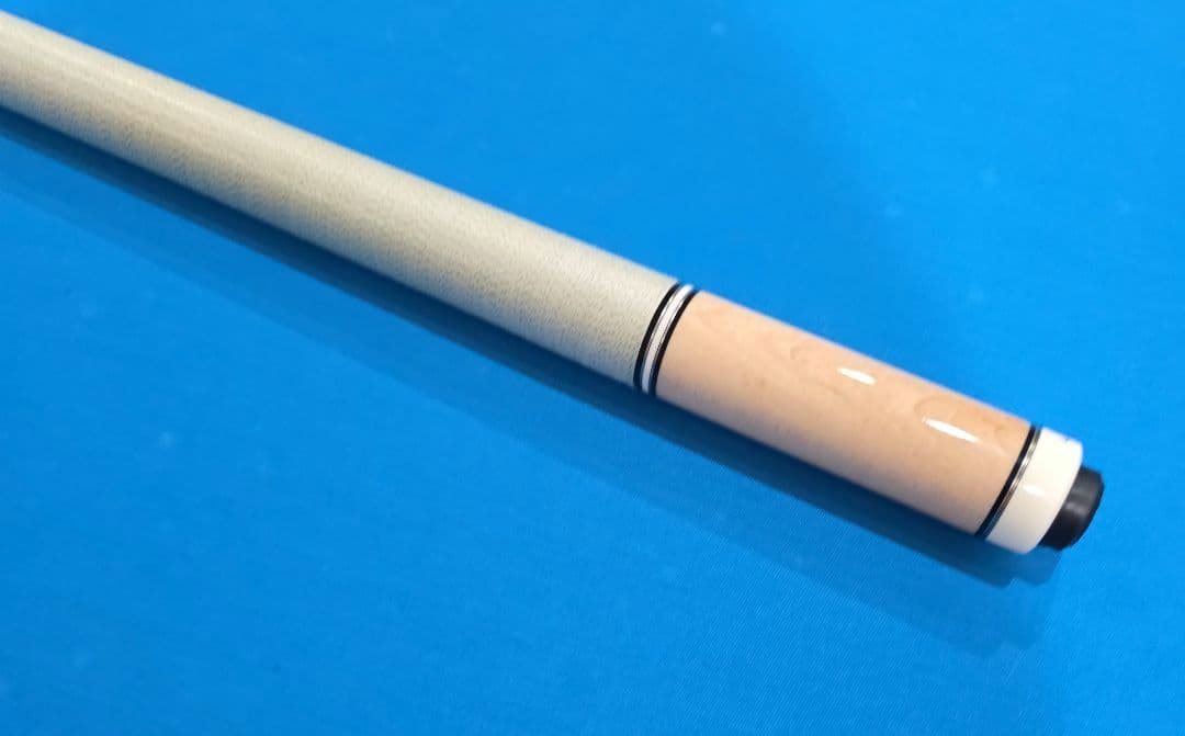 Mezz　ビリヤード　キュー