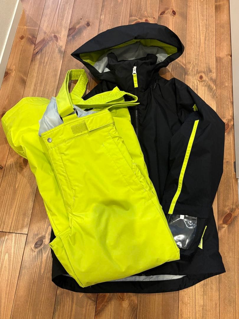 DESCENTE 子ども用スキーウェア 上下セット 160