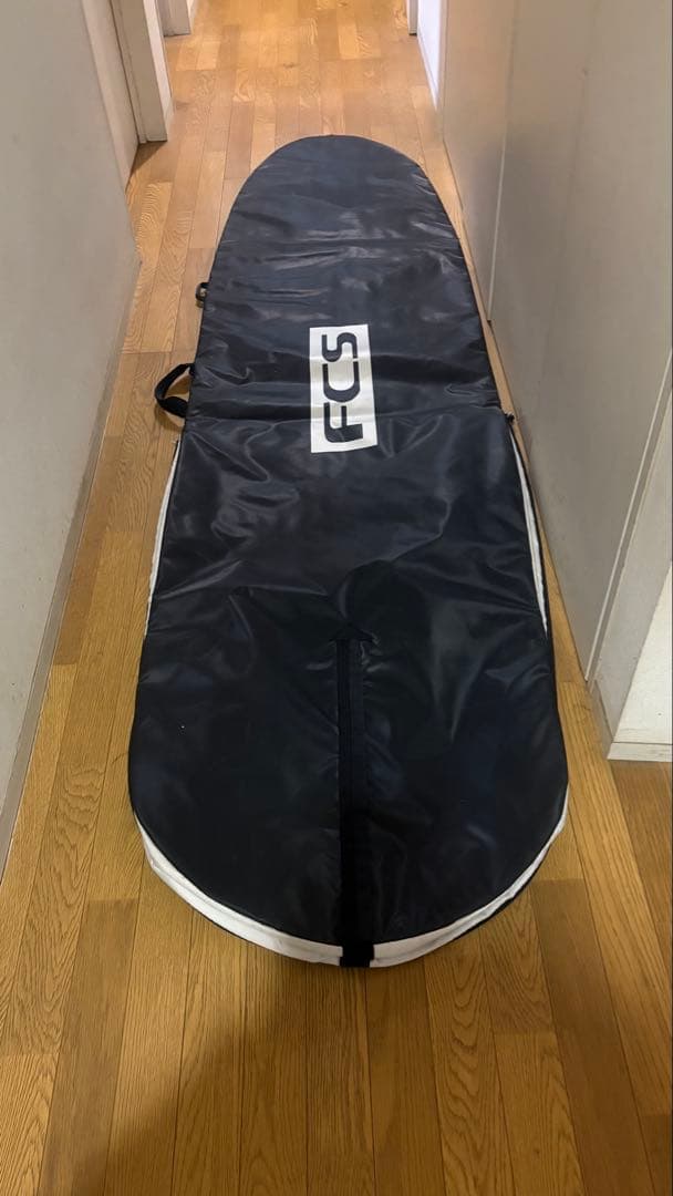 美品　FCS サーフボードケース　8ｆ用