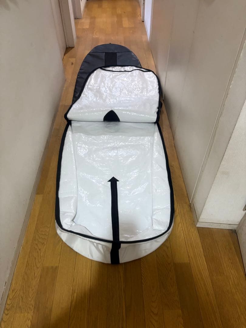 美品　FCS サーフボードケース　8ｆ用