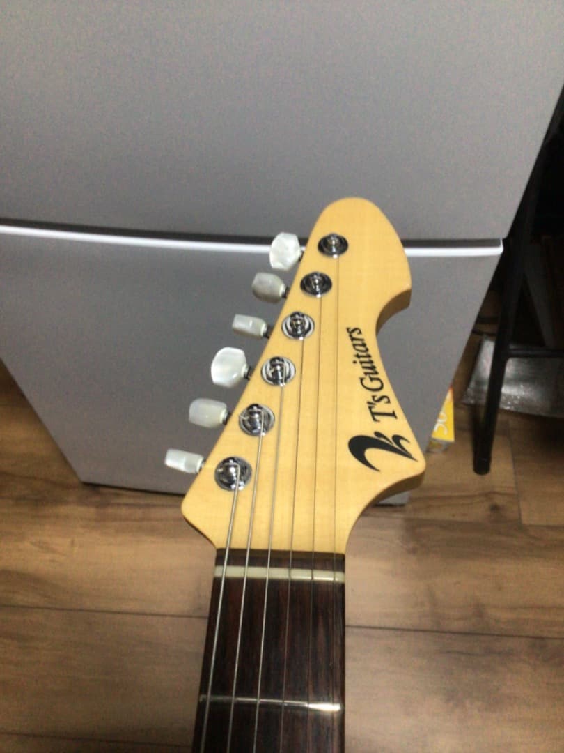 HKD999　T's Guitars DST-DX24 美品　柾目ネック