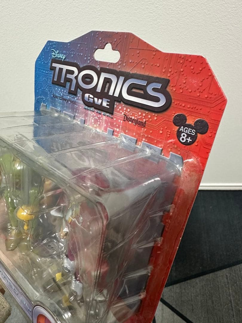 激レア！値下げ！Disney ピーターパン　フック船長　フィギュア