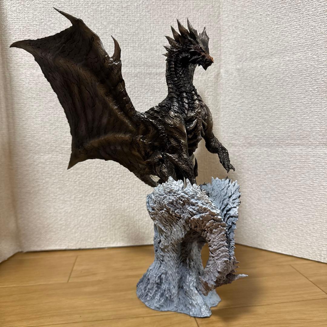 【鋼龍　クシャルダオラ】モンスターハンター CFB フィギュア