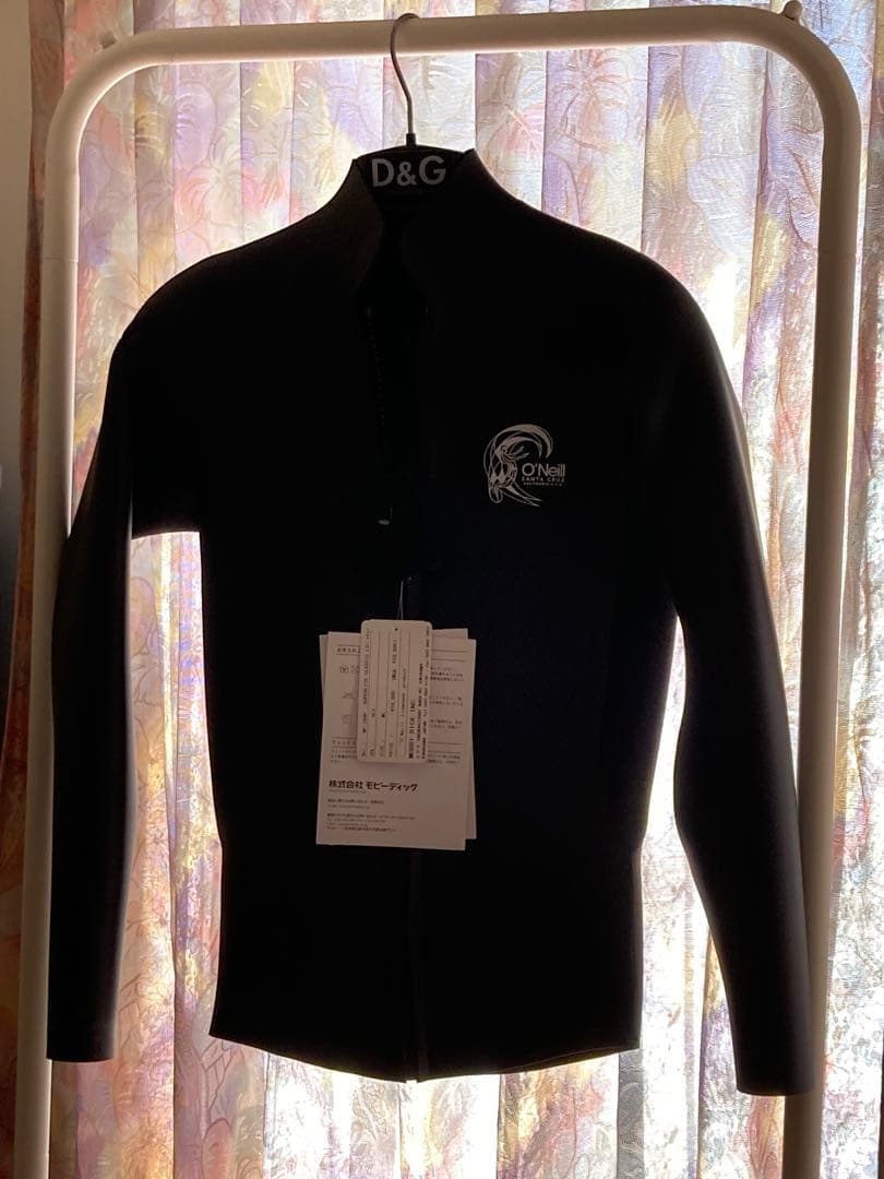 新品未使用 タグ付O'Neill ブラック タッパー フロントジッパー