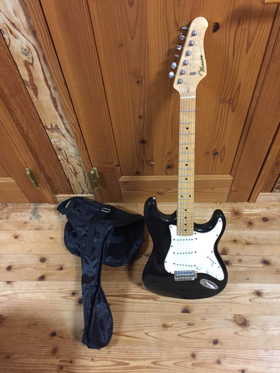 エレキギター(ストラト)