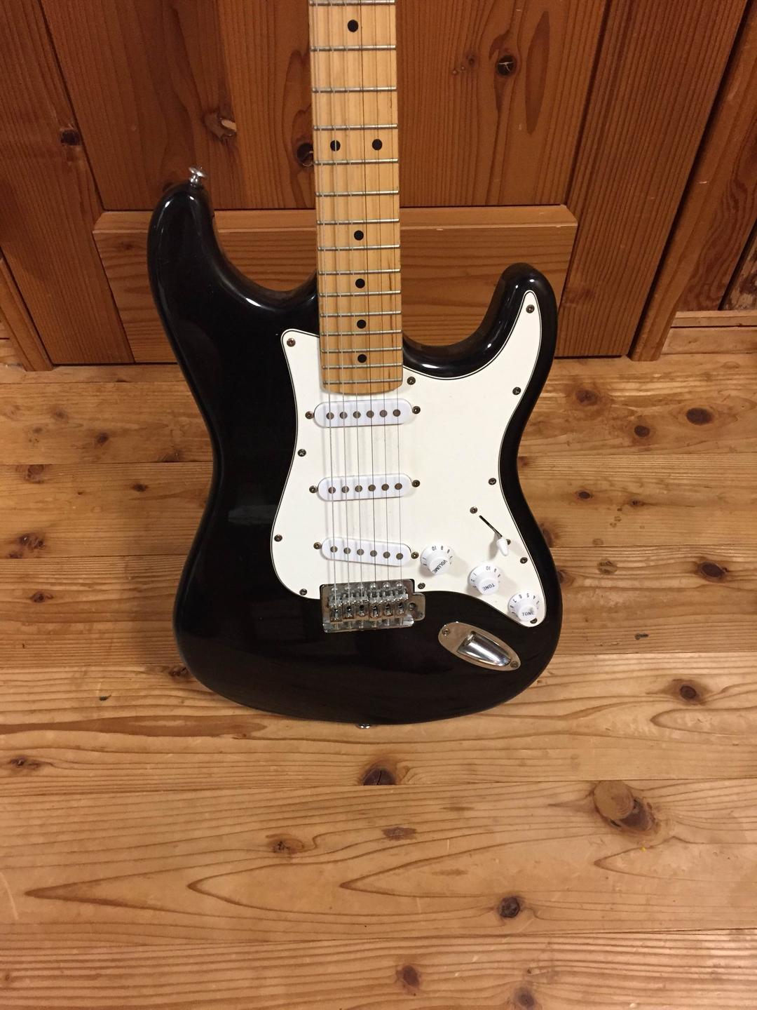 エレキギター(ストラト)