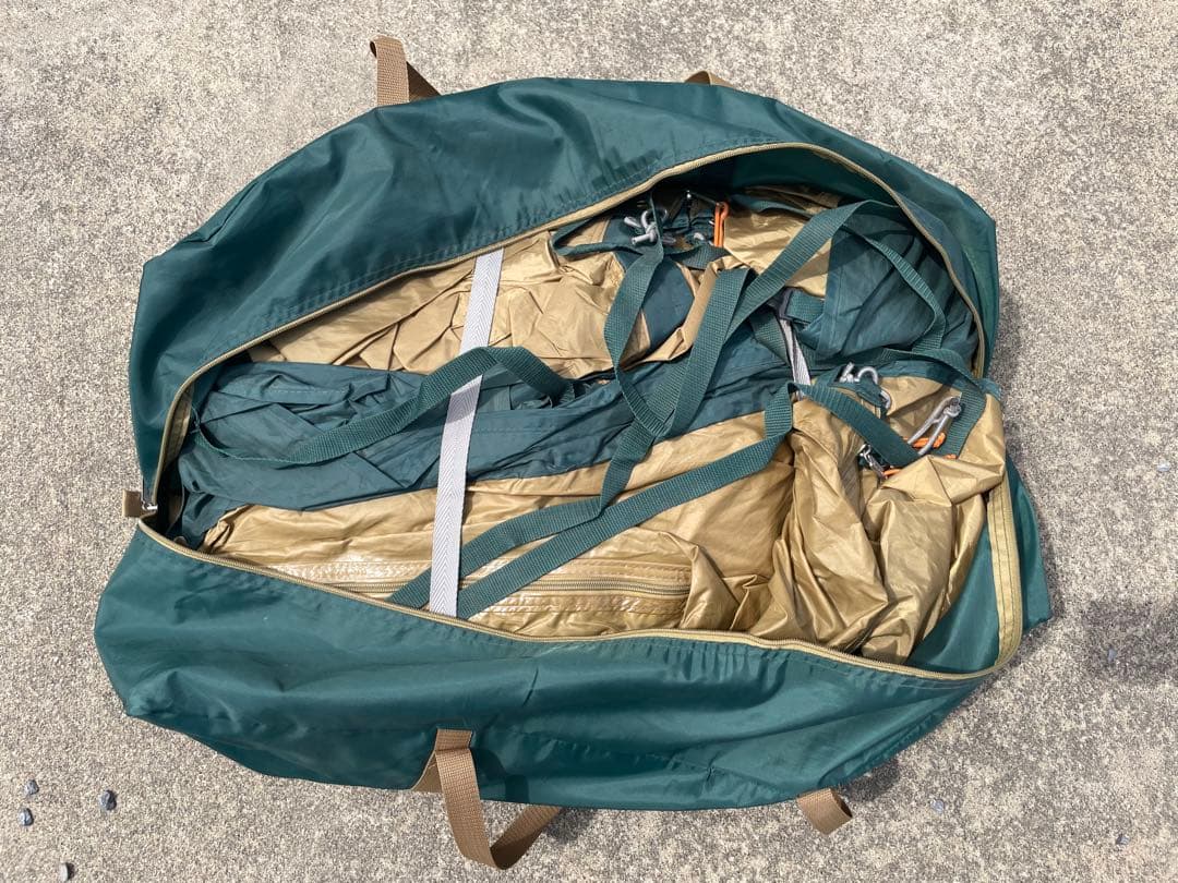 Coleman タフスクリーン 2ルームハウス