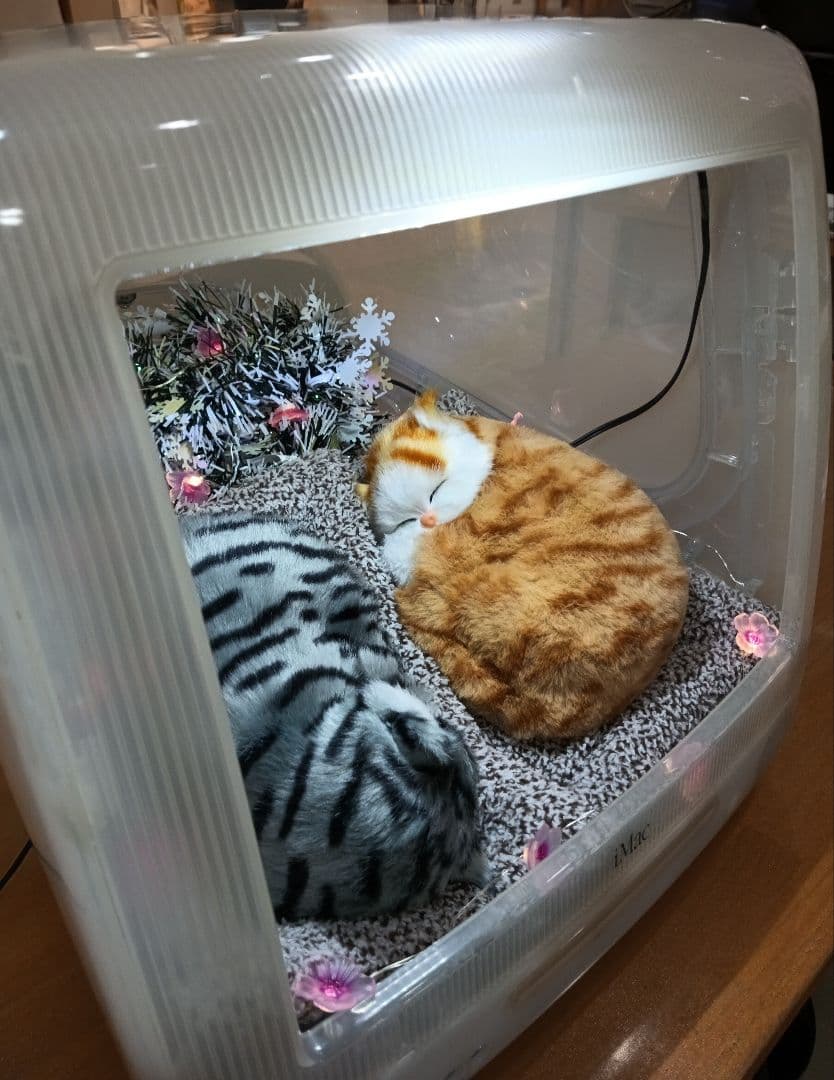 初代　iMac リサイクル　猫ハウス