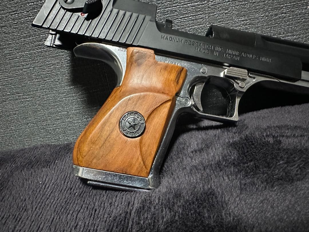 バイオハザード2 レオンモデル　デザートイーグル 10inch 木製グリップ