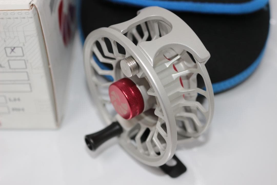 ノーチラス　Nautilus　XS　シルバー　3～4番　アメリカ製　箱入り未使用