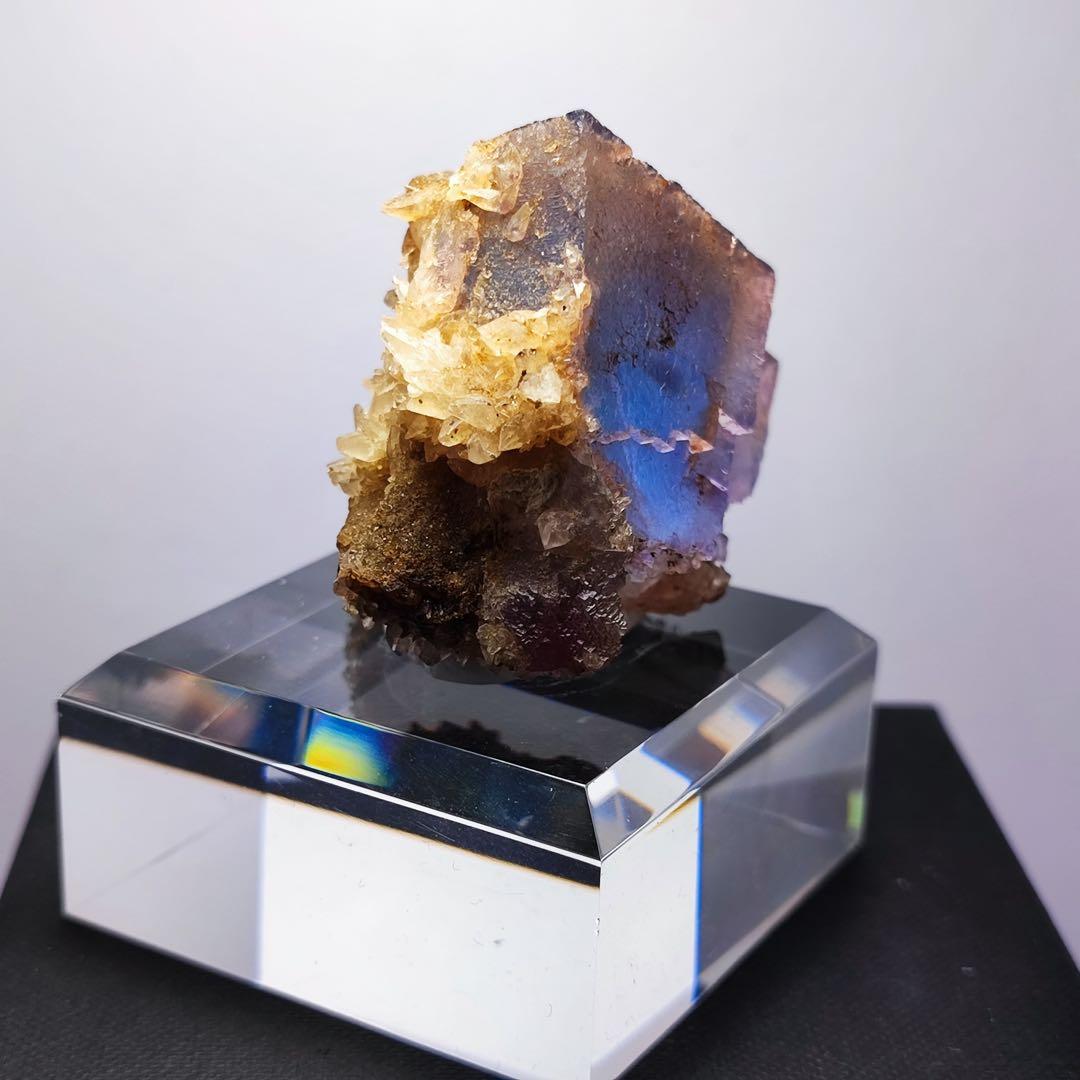 164 イリノイ ブルーフローライト カルサイト共生