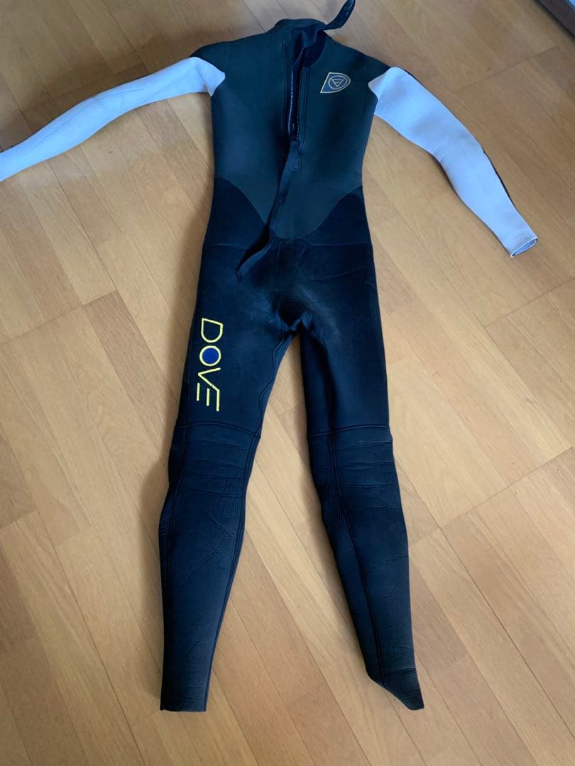 DOVE 5✖️3 セミドライ　ウェットスーツ　カスタムメイド170cm 60kg