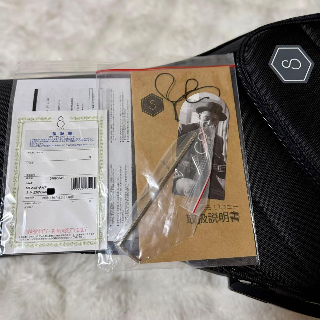 Sire M5 Ash-5NT 専用ケース付 軽量5弦ベース　送料込み