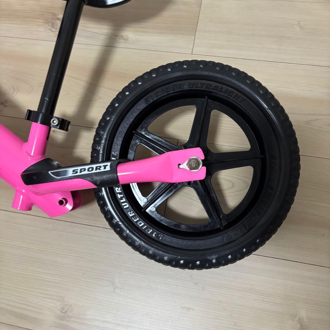 STRIDER バランスバイク ピンク　スポーツ