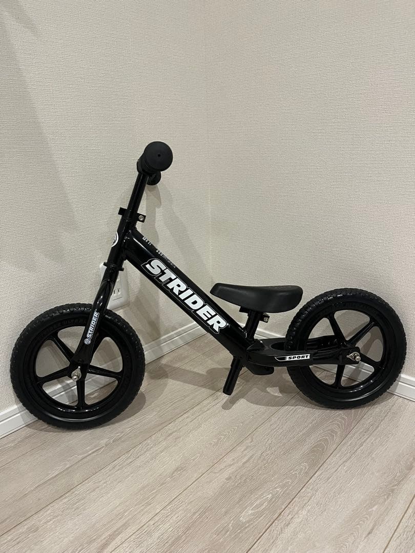 【美品】STRIDER スポーツ　ブラック　12インチ