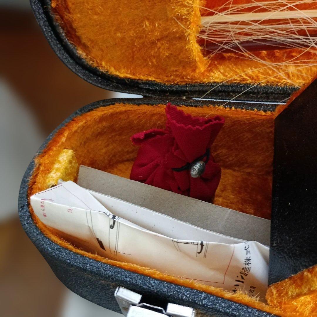 (未使用)オレンジ色の木製バイオリン(SUZUKI製)