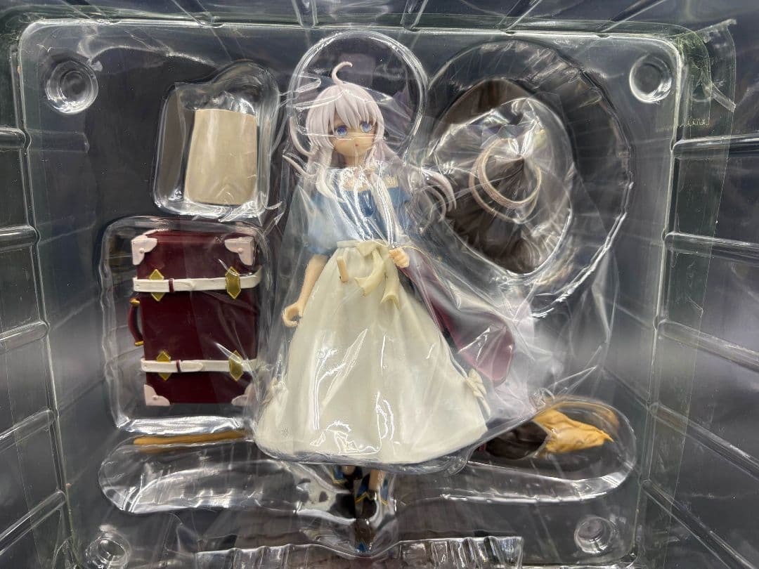 魔女の旅々　 イレイナ　初夏の蒼穹　 フィギュア