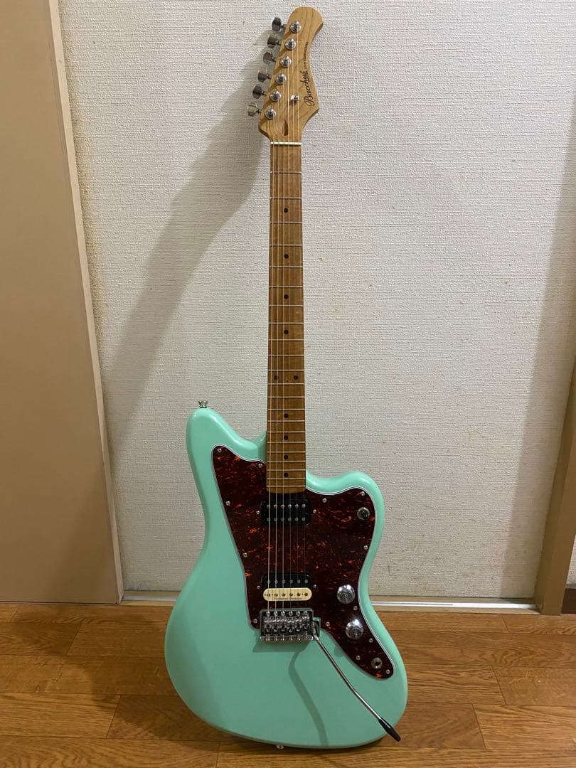テト様　Bacchus エレキギター ミントグリーン
