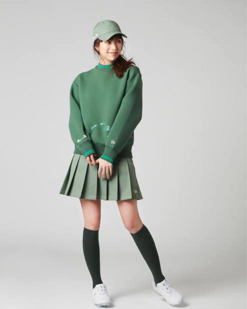 ニューエラ[紺野ゆりコラボ]モックネックスウェット プリーツスカート