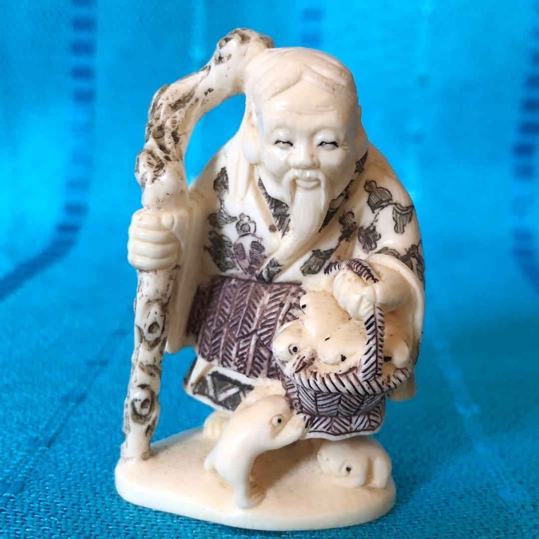 マンモス　牙彫り　根付　置物