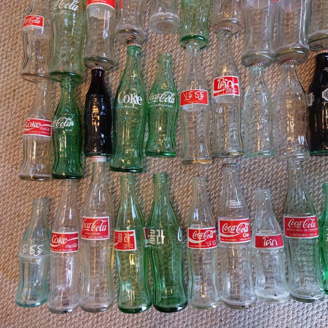 【送料無料】昭和レトロ コカコーラ瓶 46本世界各国コレクション 紙ラベルあり！