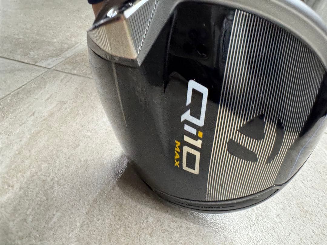 Qi10 MAX ドライバー カーボン素材