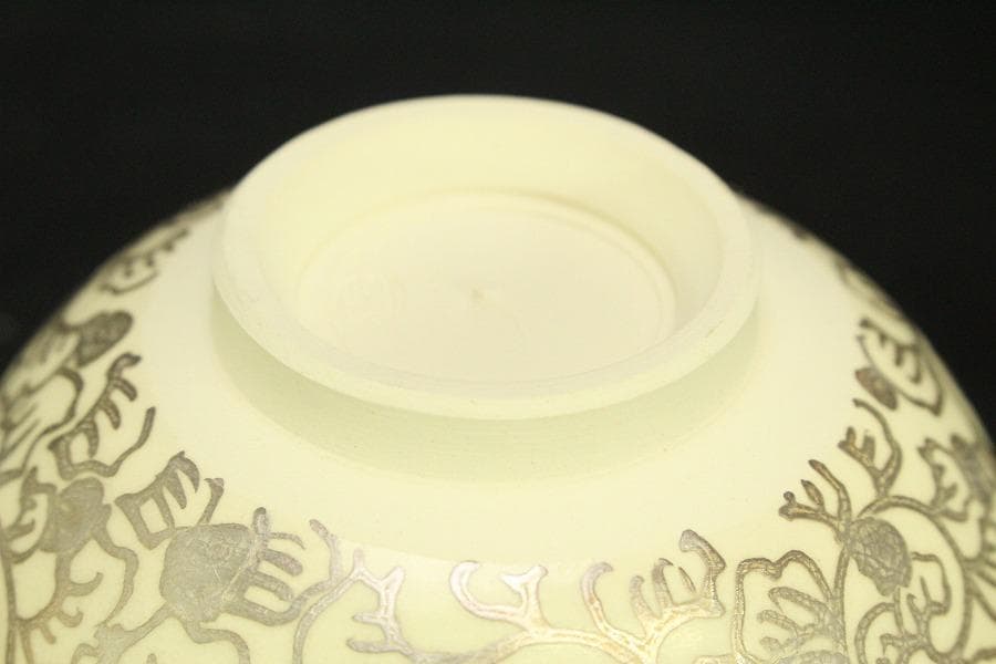 【美品】茶道具 清水焼 粟田窯 茶碗 金彩金葵紋 岡田暁山 共布(メ1176)