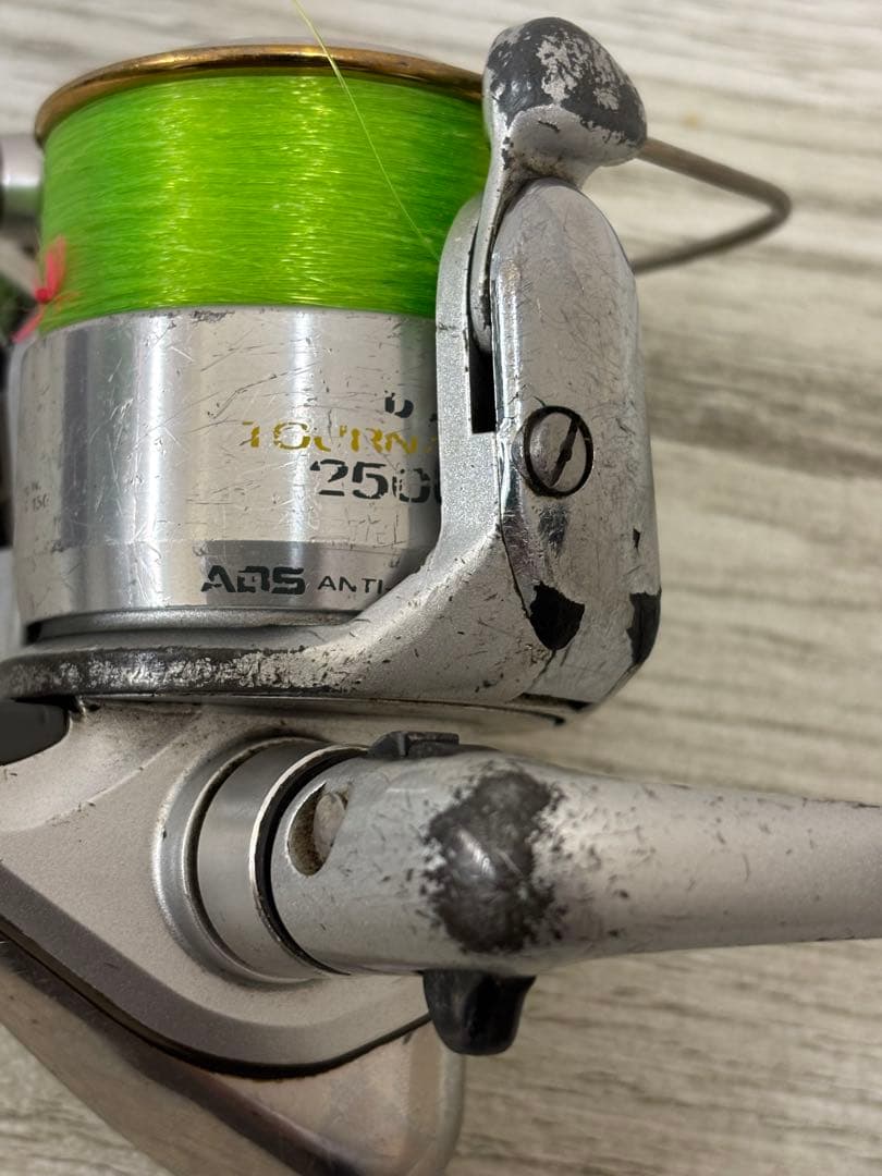 最終価格　ダイワ　トーナメントX2500LBAバッグウキセット