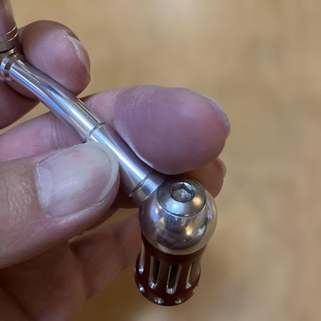 美品　スタジオオーシャンマーク　ダイワ用　シングルハンドル　ゴメクサス　スタンド