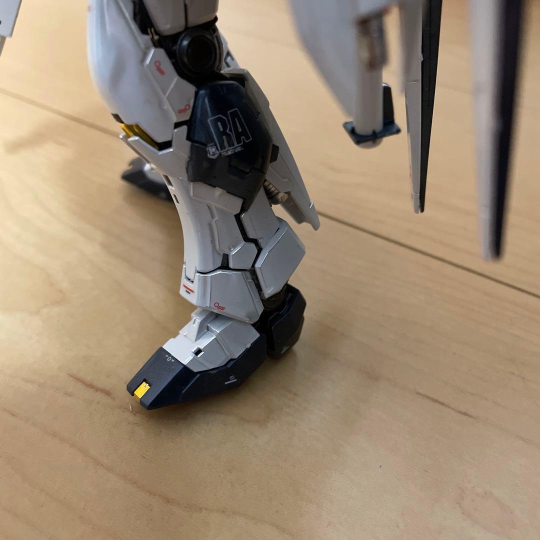 1/144 RG νガンダム チタニウムフィニッシュ 完成品